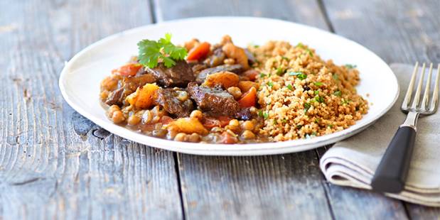 Beef, chickpea & apricot tagine
